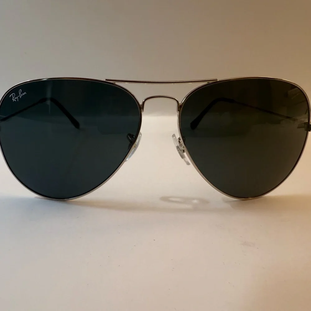 Ray-Ban Aviator Sunglasses RB3062 62mm. Silver Frame Unisex